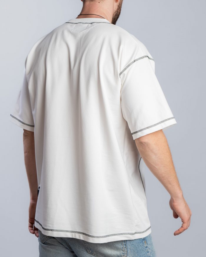 EXE CLOTHING бяла тениска с етикет